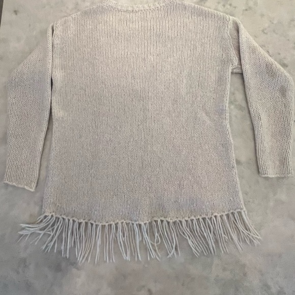 Velvet sweater with Fringe detail - Picture 3 of 5